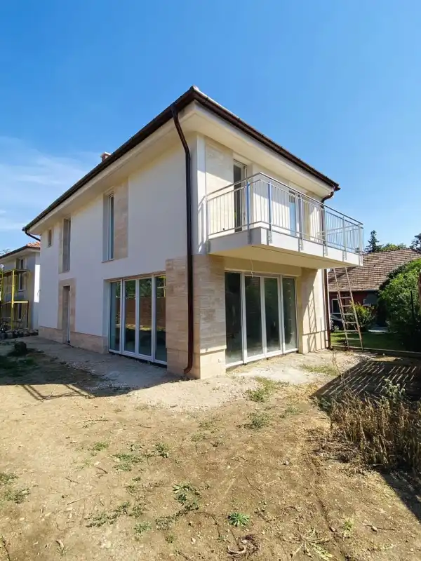 Eladó újépítésű családi ház, Budaörs 5 szoba 125 m² 220 M Ft
